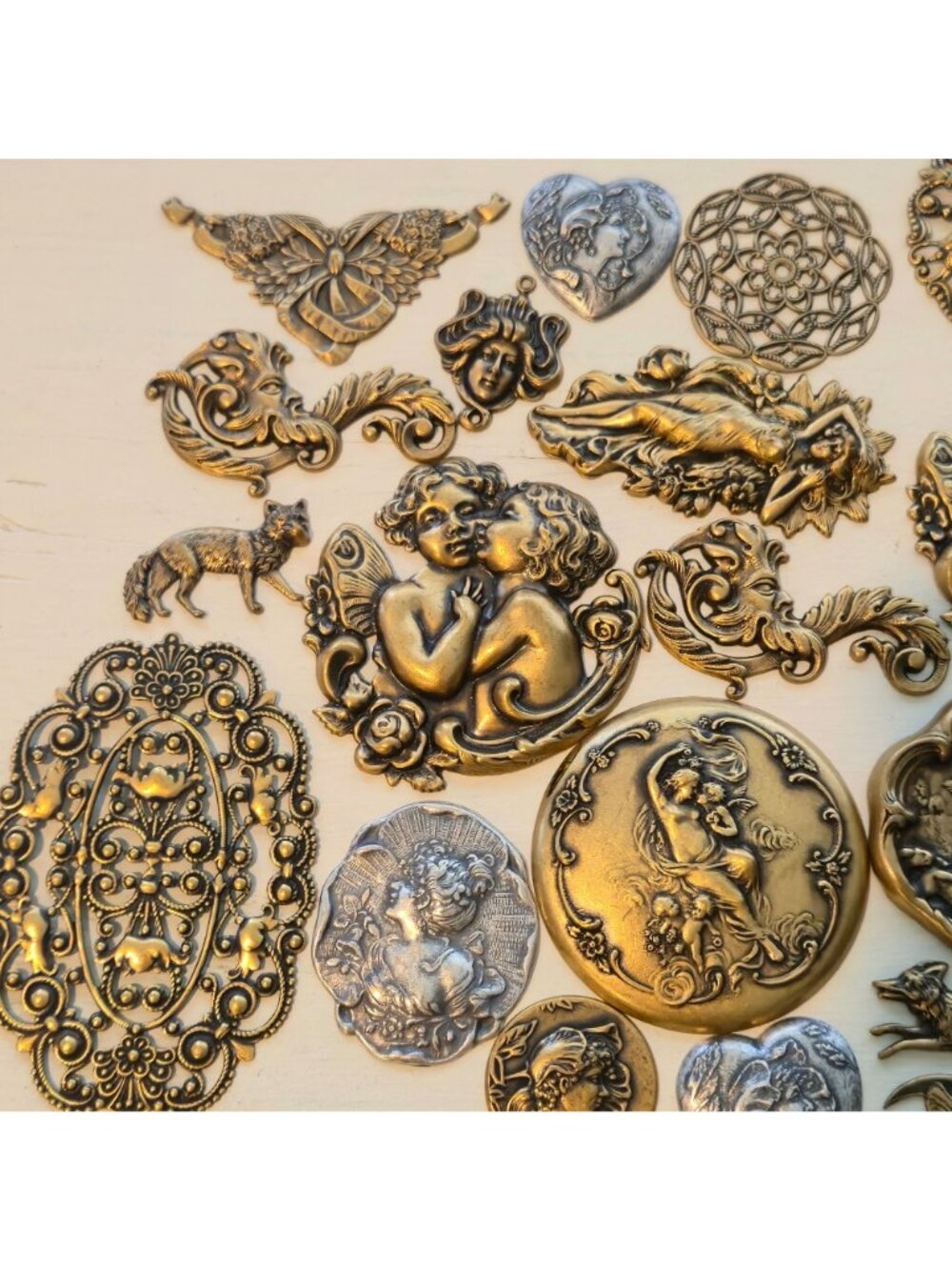 Art Nouveau style Brass Stampings LOT findings Jewelry Crafts Embellishment x30 - Picture 7 of 13